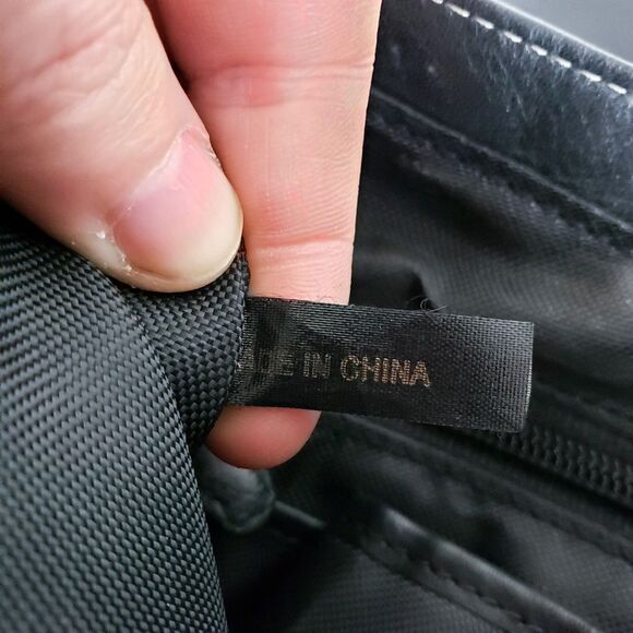 Osgoode Marley Slouchy Messenger Bag Leather Crossbody Black Timeless Minimalist - Picture 12 of 12